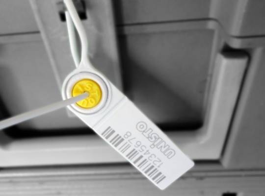 Niêm Phong Dây Rút Nhựa Venus ứng dụng cho ATM Cassette của Ngân Hàng